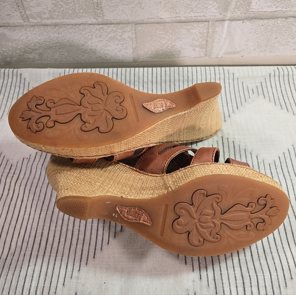 Born TINKA Women's Wedge Sandals Brown Leather Woven Platforms 10/42 - Picture 11 of 11